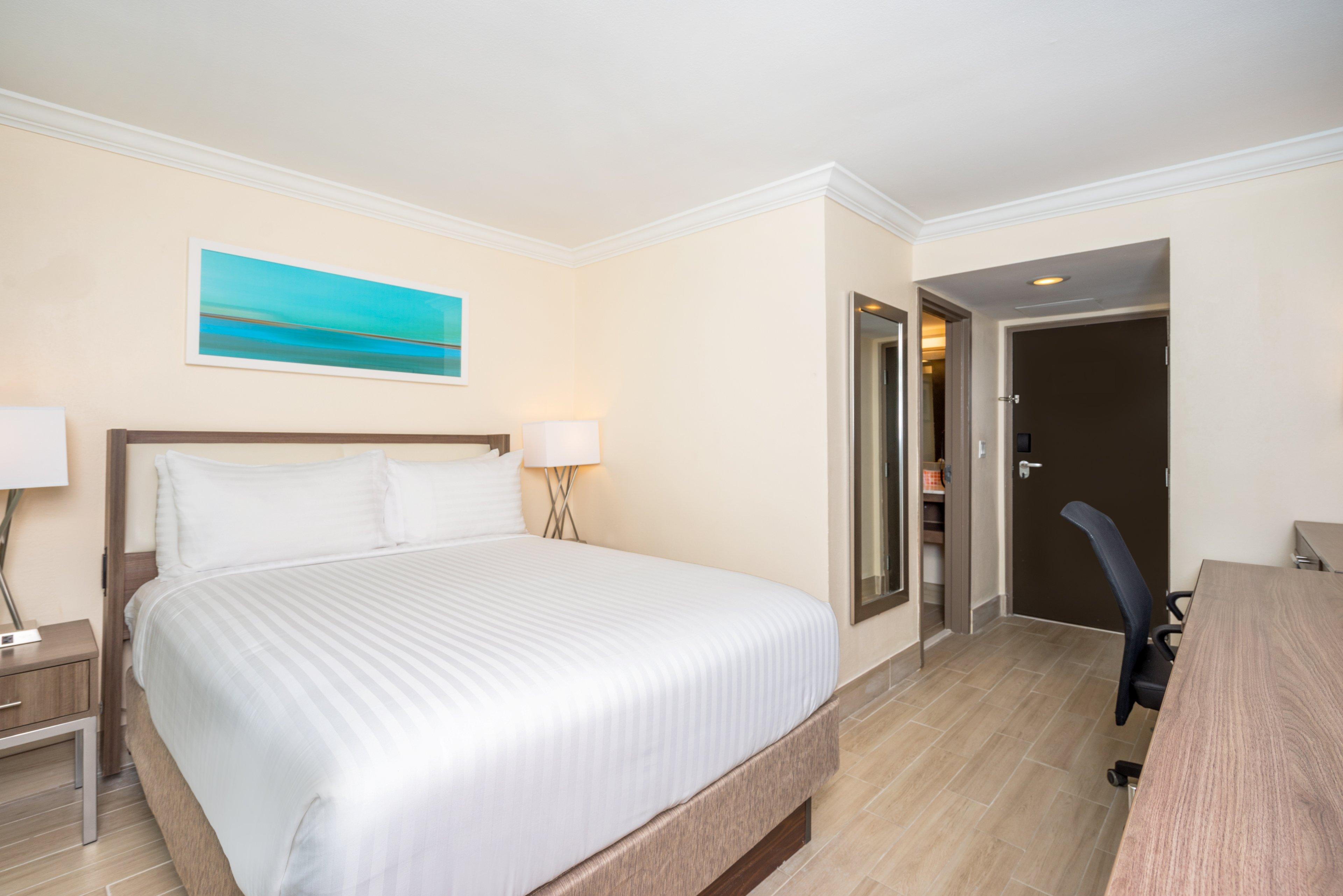 Holiday Inn Express & Suites Nassau By Ihg Экстерьер фото