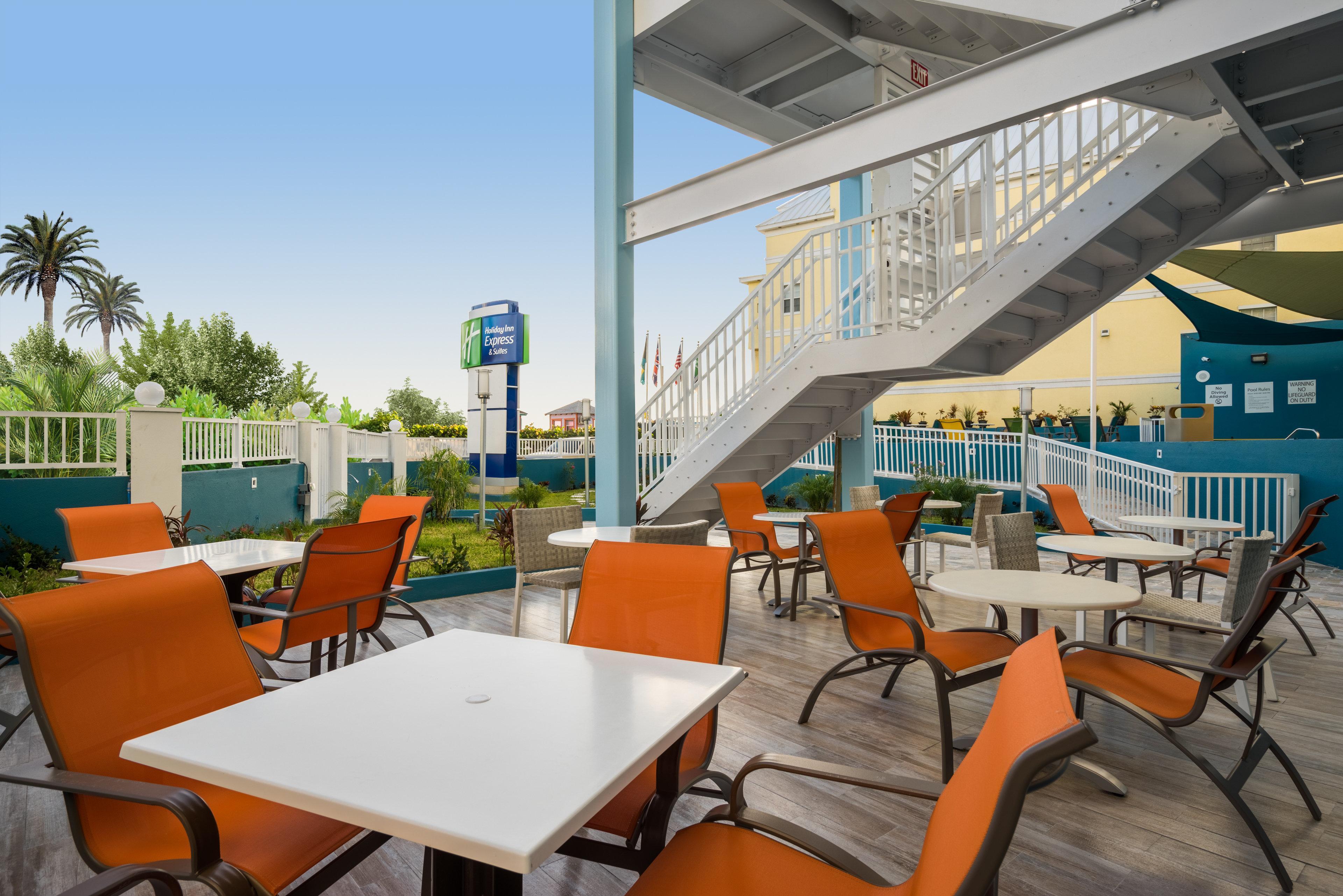 Holiday Inn Express & Suites Nassau By Ihg Экстерьер фото